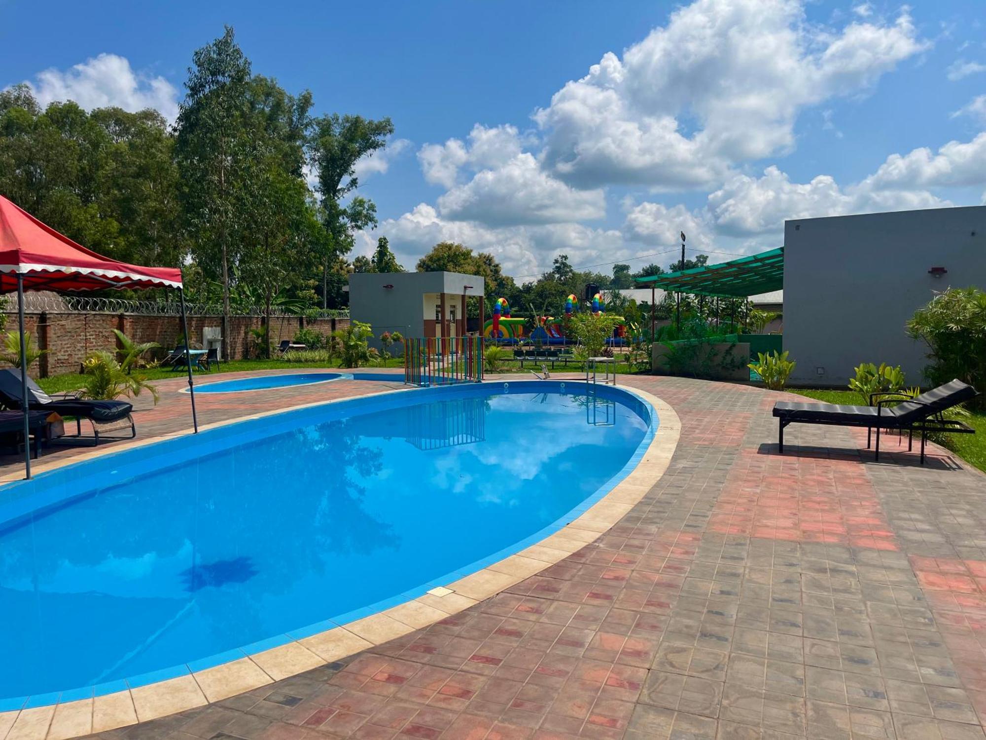 Lavic Country Resort Adjumani Экстерьер фото